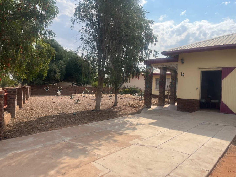3 Bedroom Property for Sale in Groblershoop Northern Cape